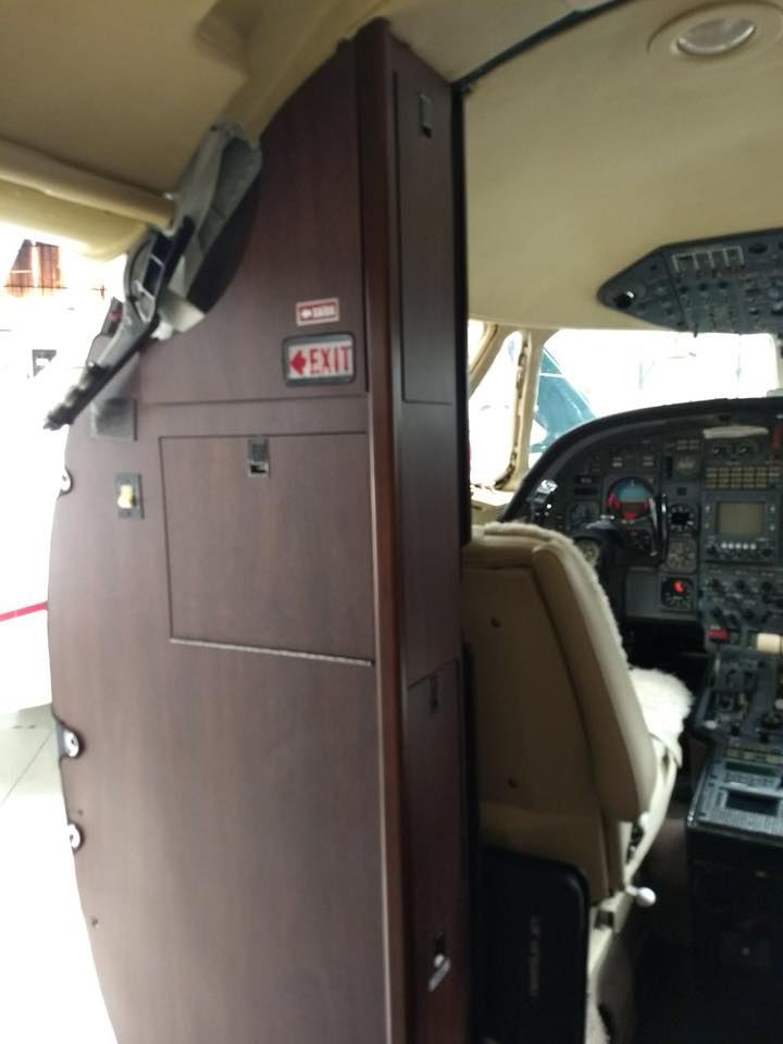 Renovação Interior do Avião Executivo Modelo Falcon